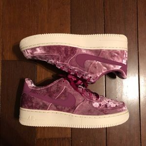 nike air force velvet pink